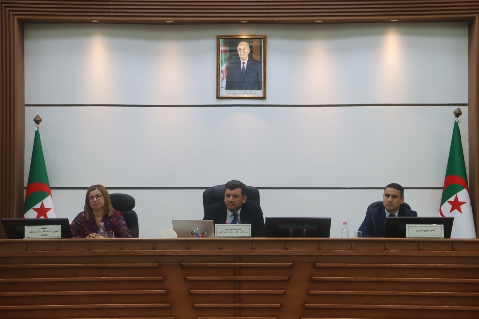 وزير الفلاحة يترأس لقاء وطنيا مع المستفيدين من أراضي في الولايات الجنوبية