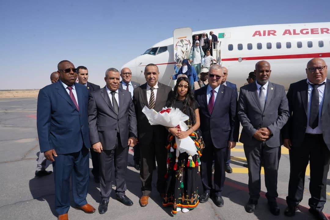 مراد عجال يشرف على وضع محطتين للطاقة الشمسية حيز الخدمة بالمغير وبسكرة