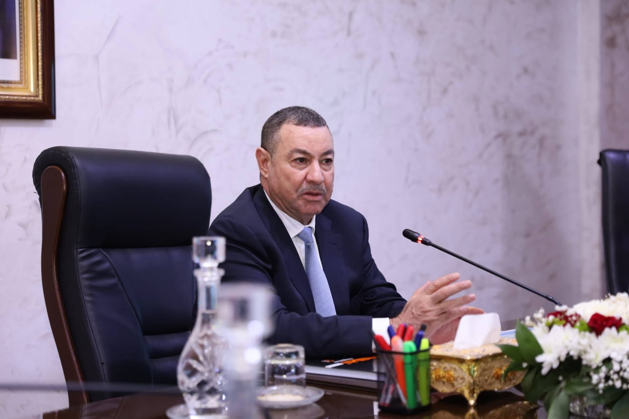 وزير الداخلية يترأس اجتماعاً تنسيقياً لتجديد حظيرة النقل الوطنية