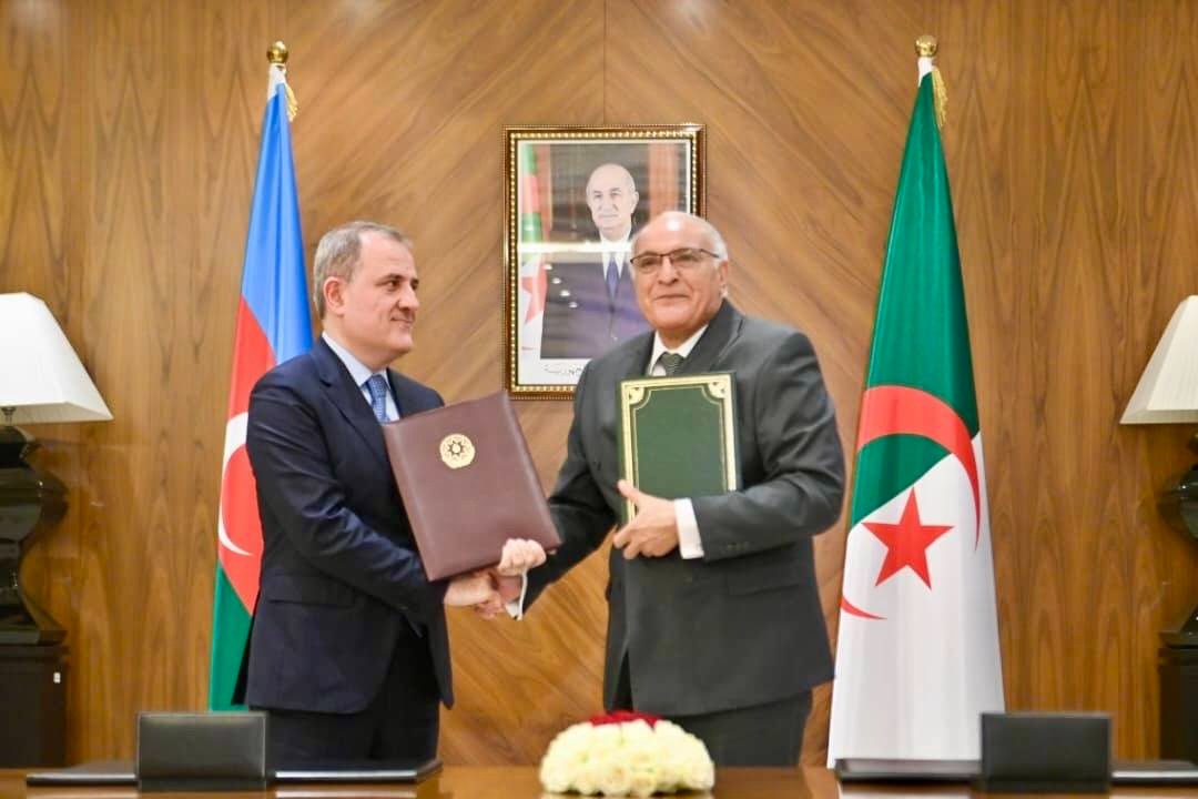 إنشاء لجنة مشتركة للتعاون التجاري والاقتصادي والعلمي والتقني بين الجزائر وأذربيجان