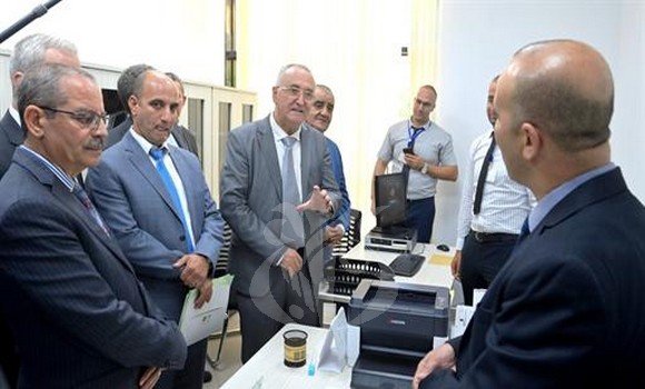 وزير المالية يدعو إلى المزيد من التنسيق بين مختلف مستويات الإدارة لدفع عجلة التنمية محليا و وطنيا