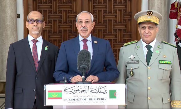 وزير الدفاع الموريتاني يؤكد رغبة بلاده في تعزيز الشراكة الاستراتيجية بين الجزائر وبلاده