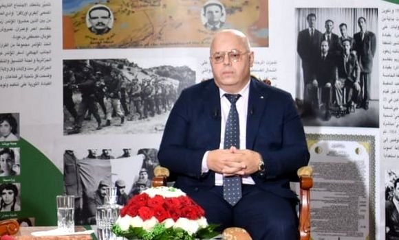 وزير المجاهدين يؤكد على أهمية الرقمنة في كتابة التاريخ والتعريف به