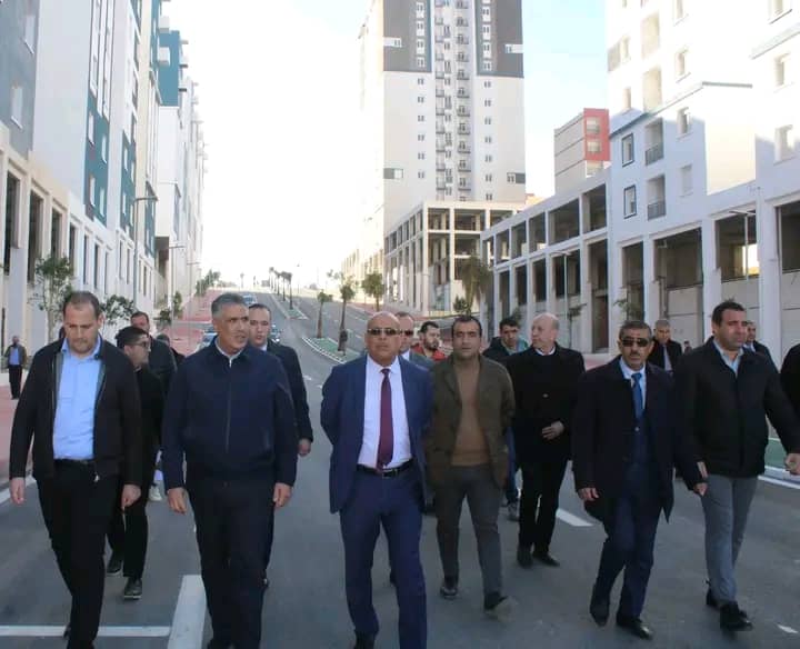 تيزي وزو   وزير السكن والعمران والمدينة يقوم بزيارة منطقة إملل بعزازقة