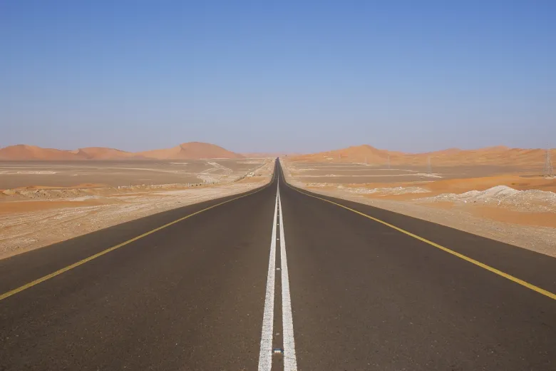 رخروخ: الطريق السريع الجزائر- غرداية سيكون جاهزا قبل نهاية السنة