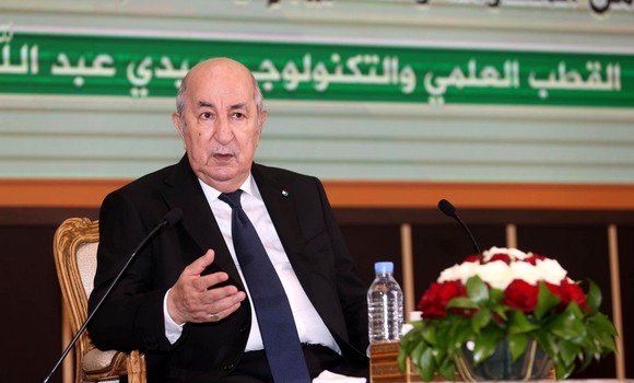 رئيس الجمهورية يشرف على مراسم الاحتفال باليوم الوطني للطالب