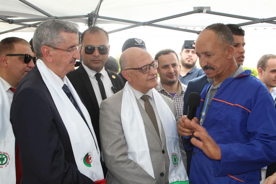 وزير التكوين يؤكد على ضرورة تشجيع أصحاب المؤسسات من خريجي القطاع