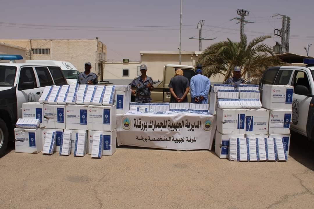 ورقلة  جمارك ورقلة تحجز 145000 قرص من نوع (سيلدينافيل) وسيارة رباعية الدفع
