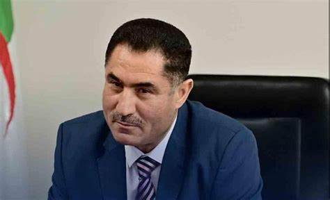 وزير الاتصال يلتقي مدراء وممثلي الصحف والجرائد المكتوبة والالكترونية