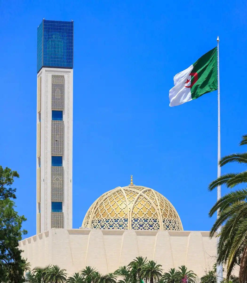 فتح المساجد و المدارس القرآنية طيلة أيام امتحان البكالوريا