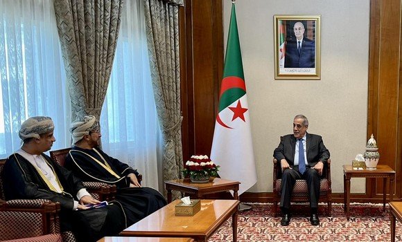 العرباوي يستقبل سفير سلطنة عمان بالجزائر