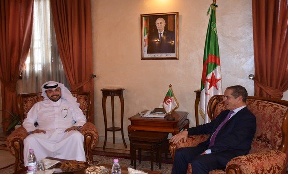 هني يتباحث مع الرئيس المدير العام للشركة القطرية “بلدنا” سبل تعزيز التعاون في القطاع