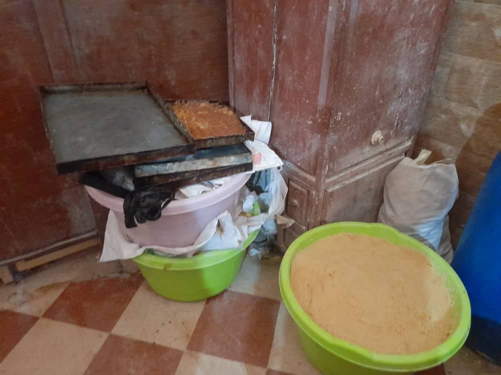 شــرطــة تيسمسيلــت تحجز كمية من الحلويات التقليدية الموجهة للإستهلاك البشري .