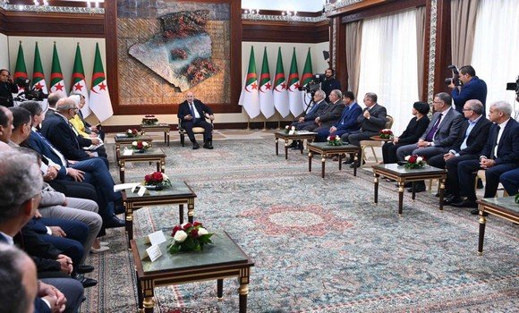 رئيس الجمهورية يستقبل مديري ومسؤولي بعض وسائل الإعلام الوطنية