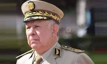 تخرج الدفعة 15 لدورة الدراسات العليا الحربية