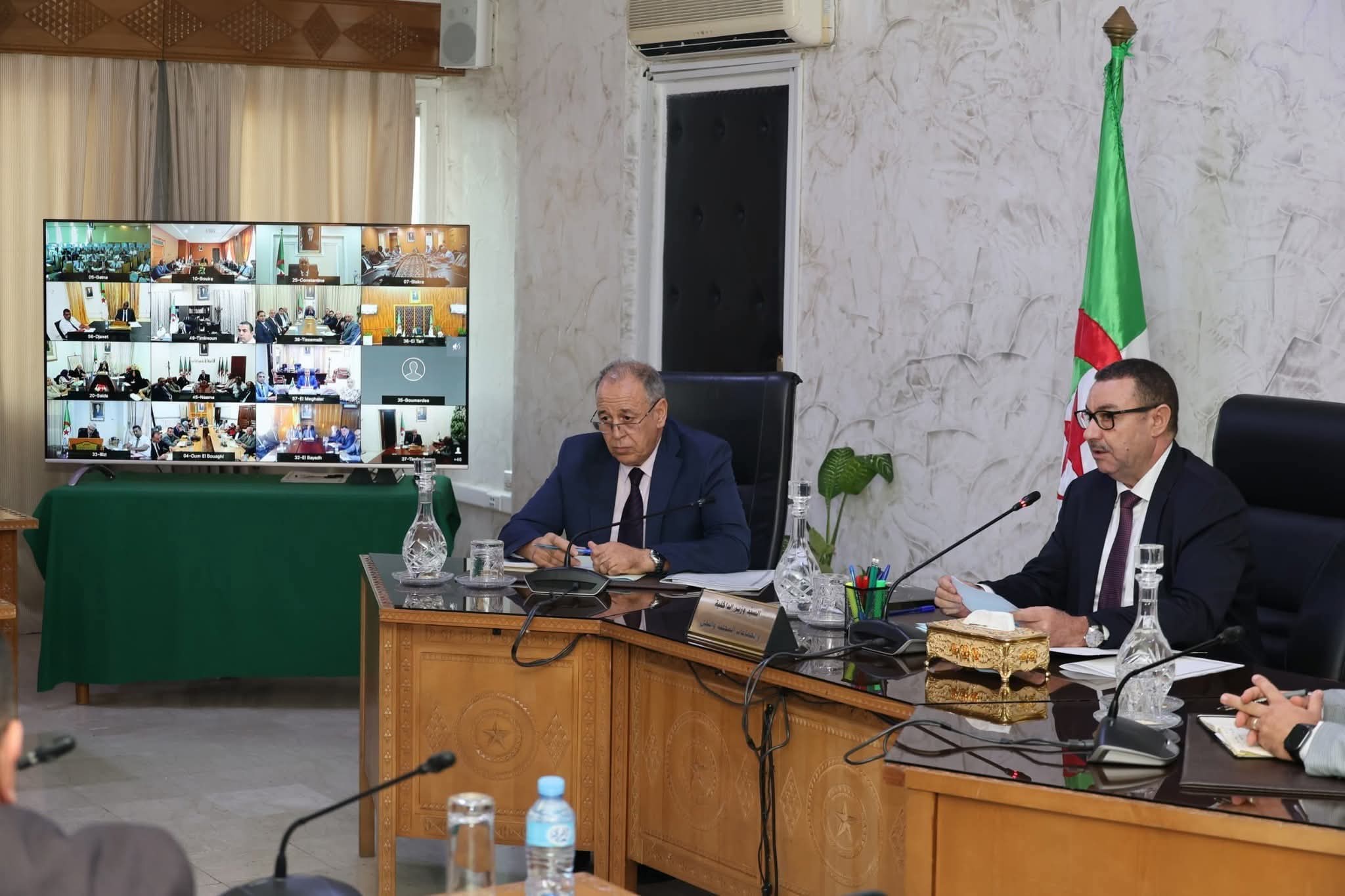 التكفل بانشغالات المواطن في صلب تعليمات وزير الداخلية والجماعات المحلية والنقل لولاة الجمهورية