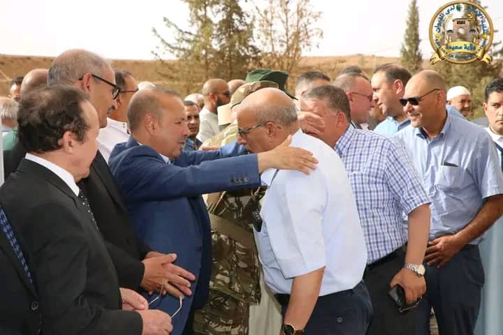 تشييع جثمان زوجة والي تيزي وزو في مقبرة الربع ببلدية سعيدة
