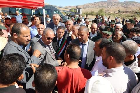 والي تيسمسيلت يستمع لإنشغالات المواطنين ببلديتي تملاحت ولرجام