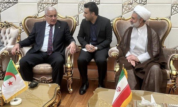 بوغالي يزور مقر الأمانة العامة لإتحاد مجالس الدول الأعضاء في منظمة التعاون الإسلامي بطهران