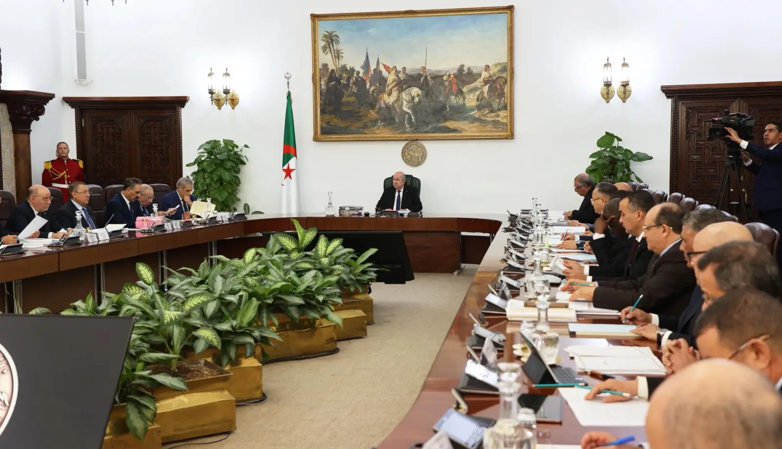 رئيس الجمهورية يحدد نهاية 2025 آخر أجل لإحصاء تام لأملاك الدولة