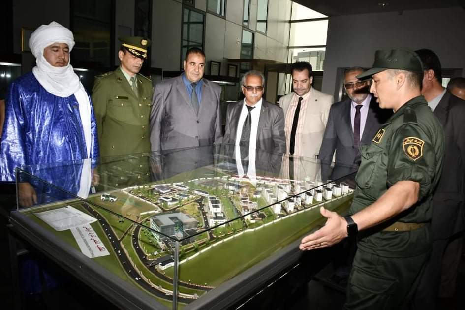 لجنة الدفاع بالمجلس الشعبي الوطني في زيارة إلى المعهد الوطني للأدلة الجنائية وعلم الإجرام ببوشاوي