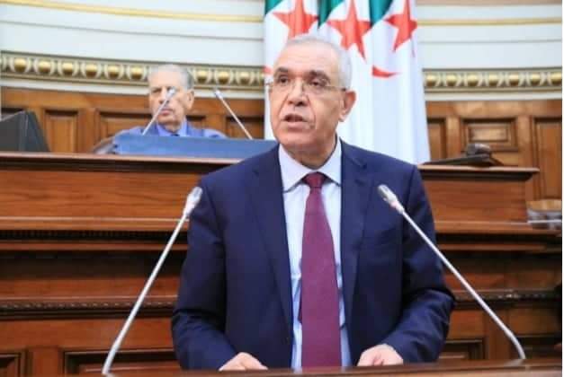 وزير العدل..يؤكد على ضرورة تحقيق التوازن بين مؤهلات السلطة