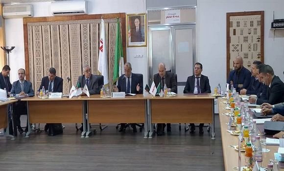 مجمع “إيميتال”: السيد عون يأمر بضرورة التنسيق بين الفروع ومواكبة التطورات