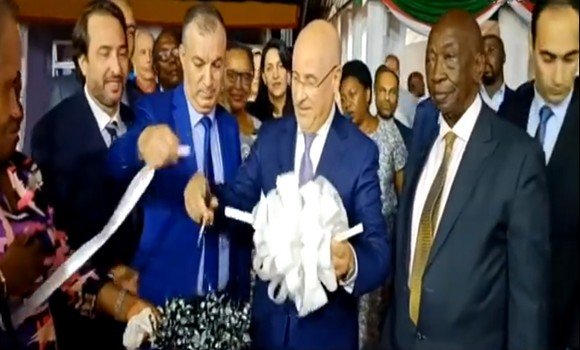 زيتوني يشرف على افتتاح معرض المنتوجات الجزائرية بالعاصمة الأوغندية كامبالا