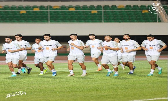 كأس إفريقيا : المنتخب الوطني الجزائري يباشر تحضيراته بالطوغو