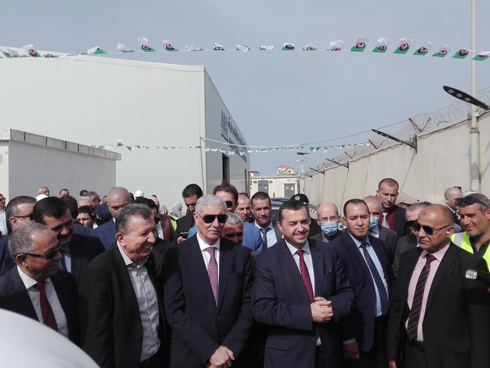 دخول محطة تحلية مياه البحر “الباخرة المحطمة” حيز الخدمة