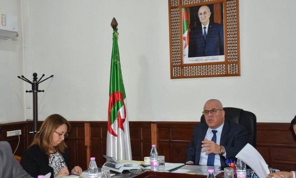 شرفة يجتمع بمدراء المصالح الفلاحية ويسدي جملة من التعليمات تخص القطاع
