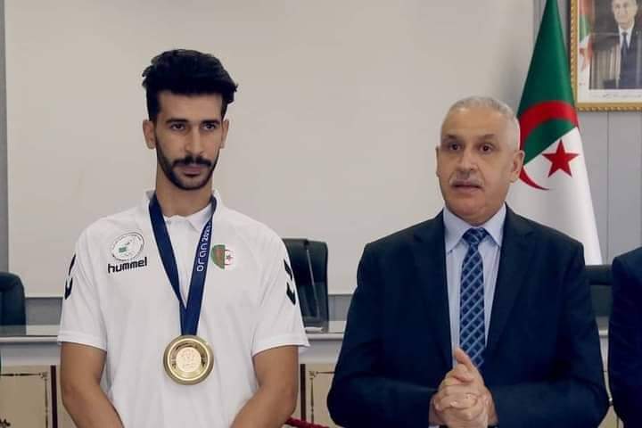 دعوة وزير النقل لسماح لأبناء الموظفي وعمال القطاع لممارسة الرياضة ضمن إتفاقيات مع نوادي رياضية