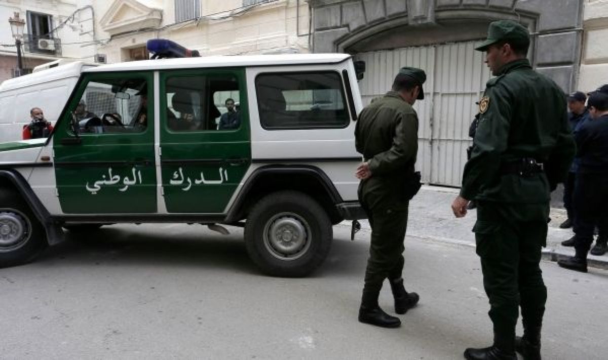 وهران: حجز 88 ألف لتر زيوت سيارات مستعملة