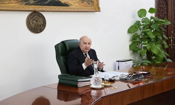 رئيس الجمهورية يترأس اجتماعا لمجلس الوزراء