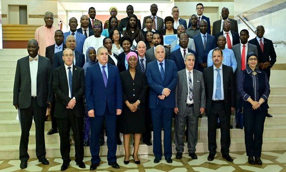 وزارة الشؤون الخارجية تنظم حفلا بمناسبة اختتام دورة تكوينية لفائدة دبلوماسيين أفارقة