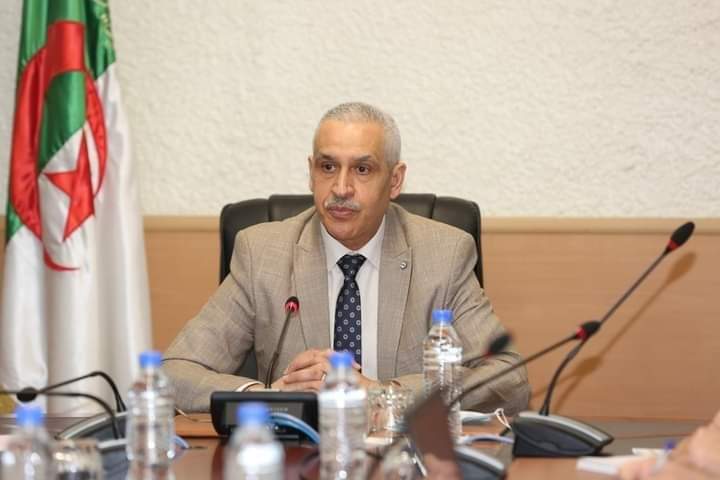 وزير النقل: ضرورة وضع مخطط إستعجالي لإعادة بعث النشاط على مستوى الموانىء