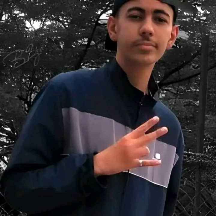 تلميذ يقتل زميله بالسكين بثانوية ورز الدين عاشور بتيزي غنيف بولاية تيزي وزو