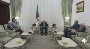 رئيس الجمهورية يستقبل السفير البريطاني ويبحث سبل تعزيز العلاقات الثنائية