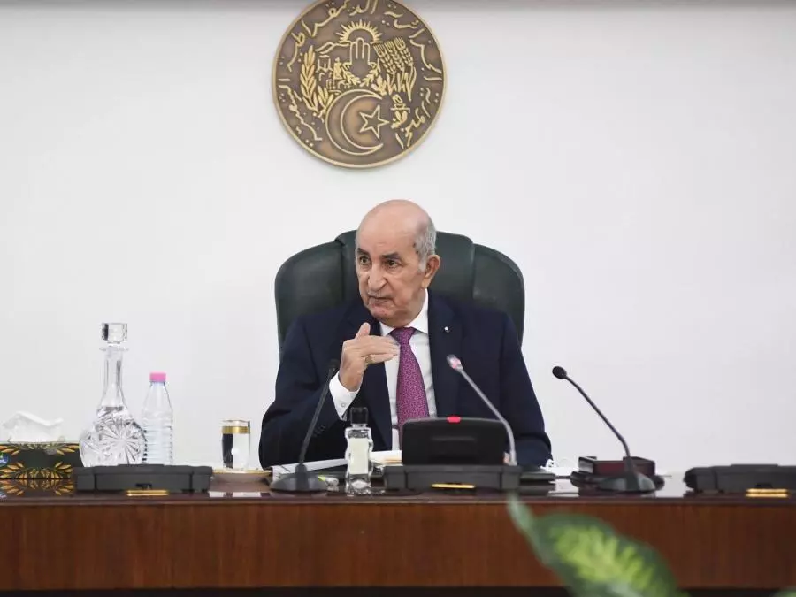 ملفات هامة على طاولة مجلس الوزراء