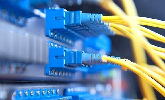 رئيس الجمهورية يؤكد على ضرورة تحقيق مزيد من الجودة والنوعية في التدفق والربط بالانترنت