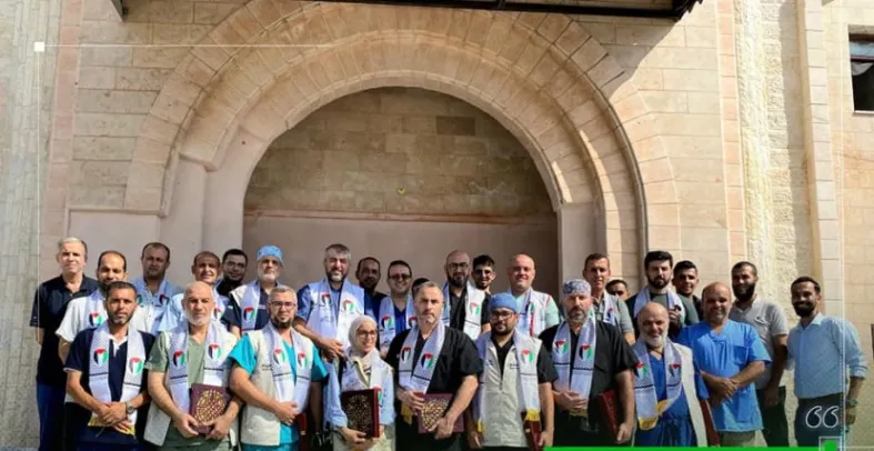 تكريم الوفد الطبي الجزائري بعد انتهاء مهمته الإنسانية في قطاع غزة