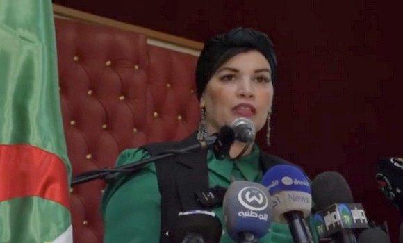 بجاية: مولوجي تشرف على إطلاق شهر التراث