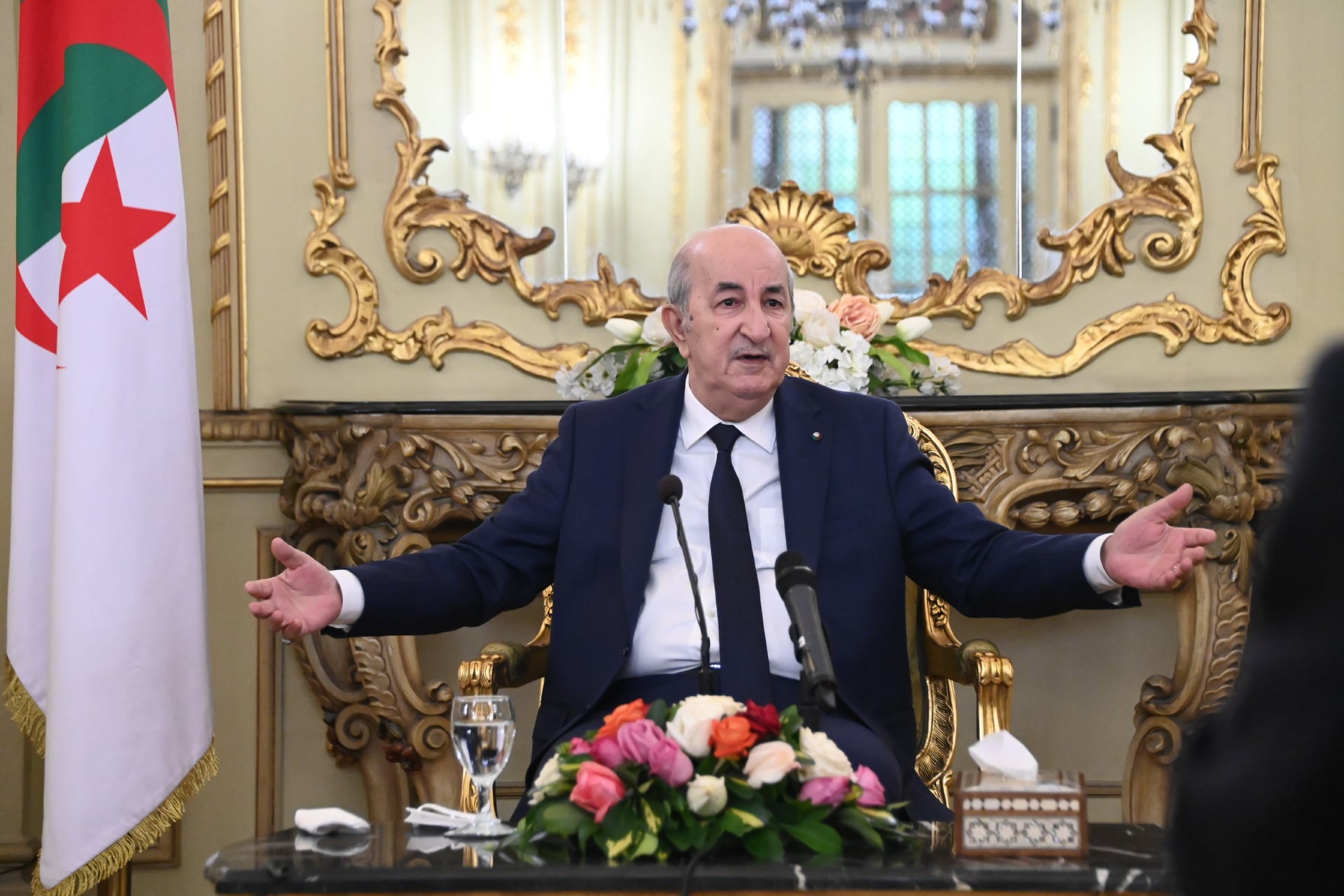 رئيس الجمهورية يثمن القانون الاساسي العام للوظيفة العمومية كونه يسهل للشباب الولوج الى عام المؤسسات