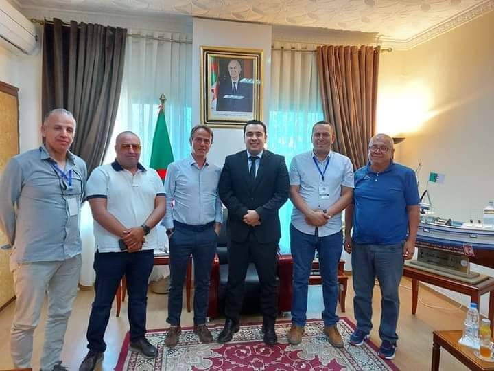 وزير الصيد البحري يستقبل مجموعة من مستثمرين