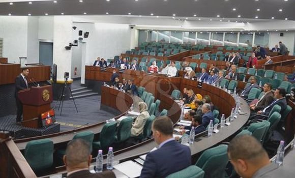 مشروع قانون الصحافة المكتوبة والإلكترونية: الدعوة إلى تحسين الظروف الإجتماعية والمهنية للصحفي