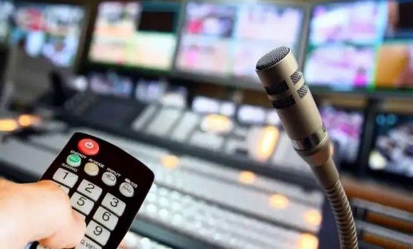 تلفزيون: أعمال درامية وكوميدية متنوعة للمشاهد الجزائري خلال رمضان