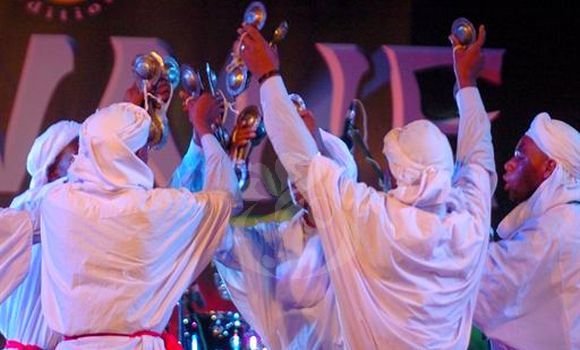 المهرجان الدولي لموسيقى ورقص الديوان / بشار : مشاركة فنانين أفارقة مشهورين عالميا
