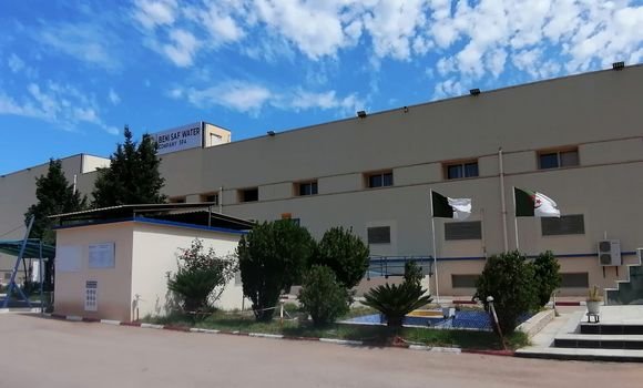 فتح تحقيق لمعرفة أسباب الحريق بمحطة تحلية المياه ببني صاف