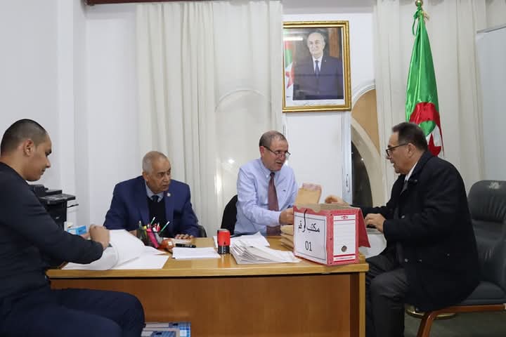 التجديد النصفي لأعضاء مجلس الأمة : اختتام العملية الانتخابية على مستوى المجالس الشعبية الولائية