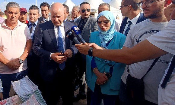 زيتوني: ضرورة تحول المستوردين نحو إنتاج المستلزمات المدرسية محليا